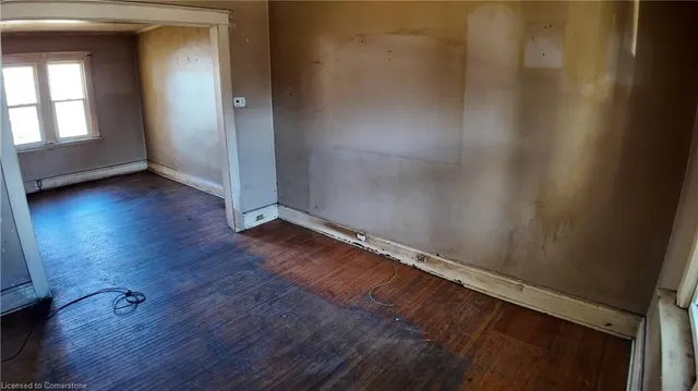Additional property image - 151 London St