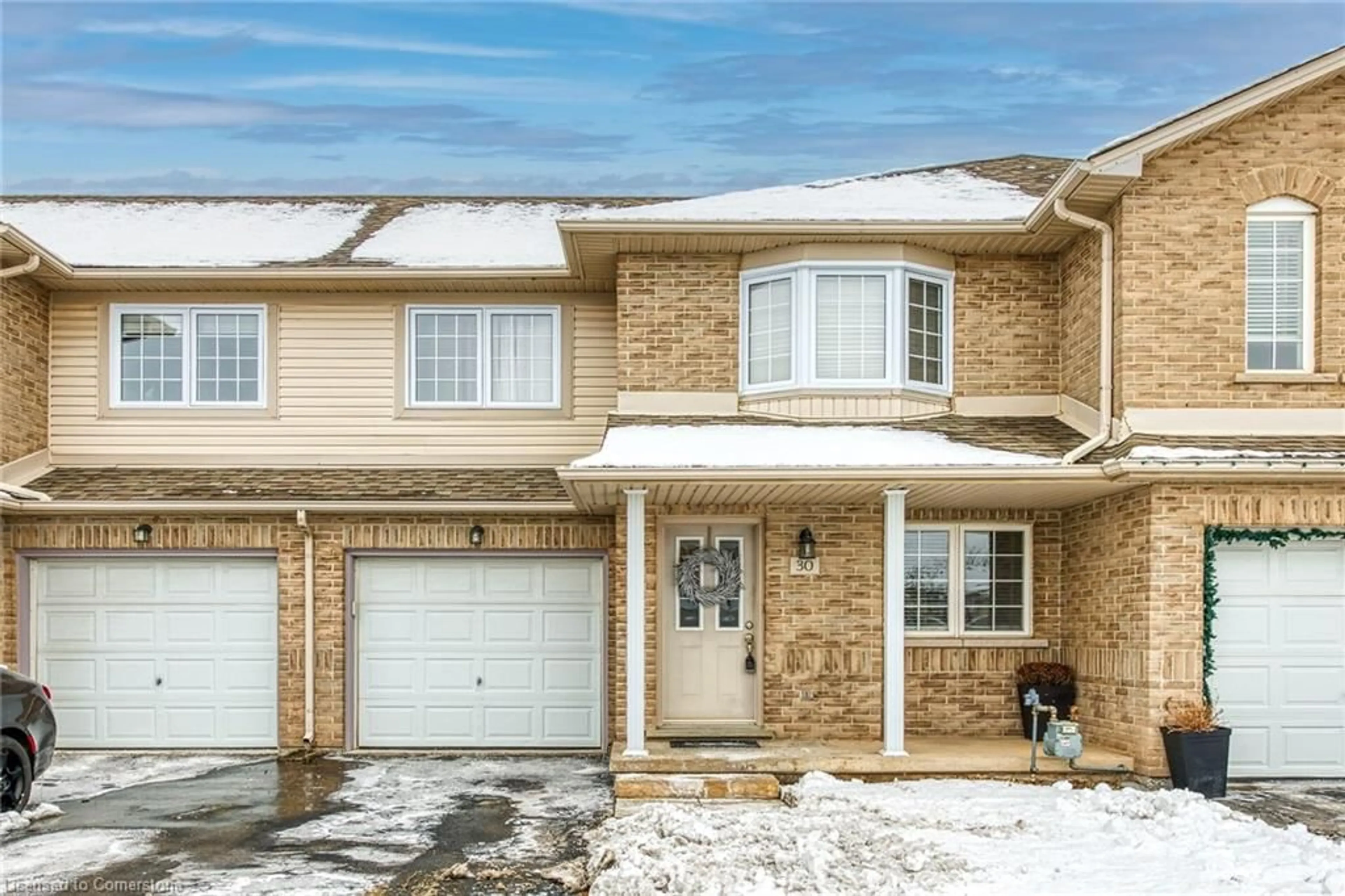 Home with brick exterior material, street for 24 Kenyon Cres #30, Grimsby Ontario L3M 5S3