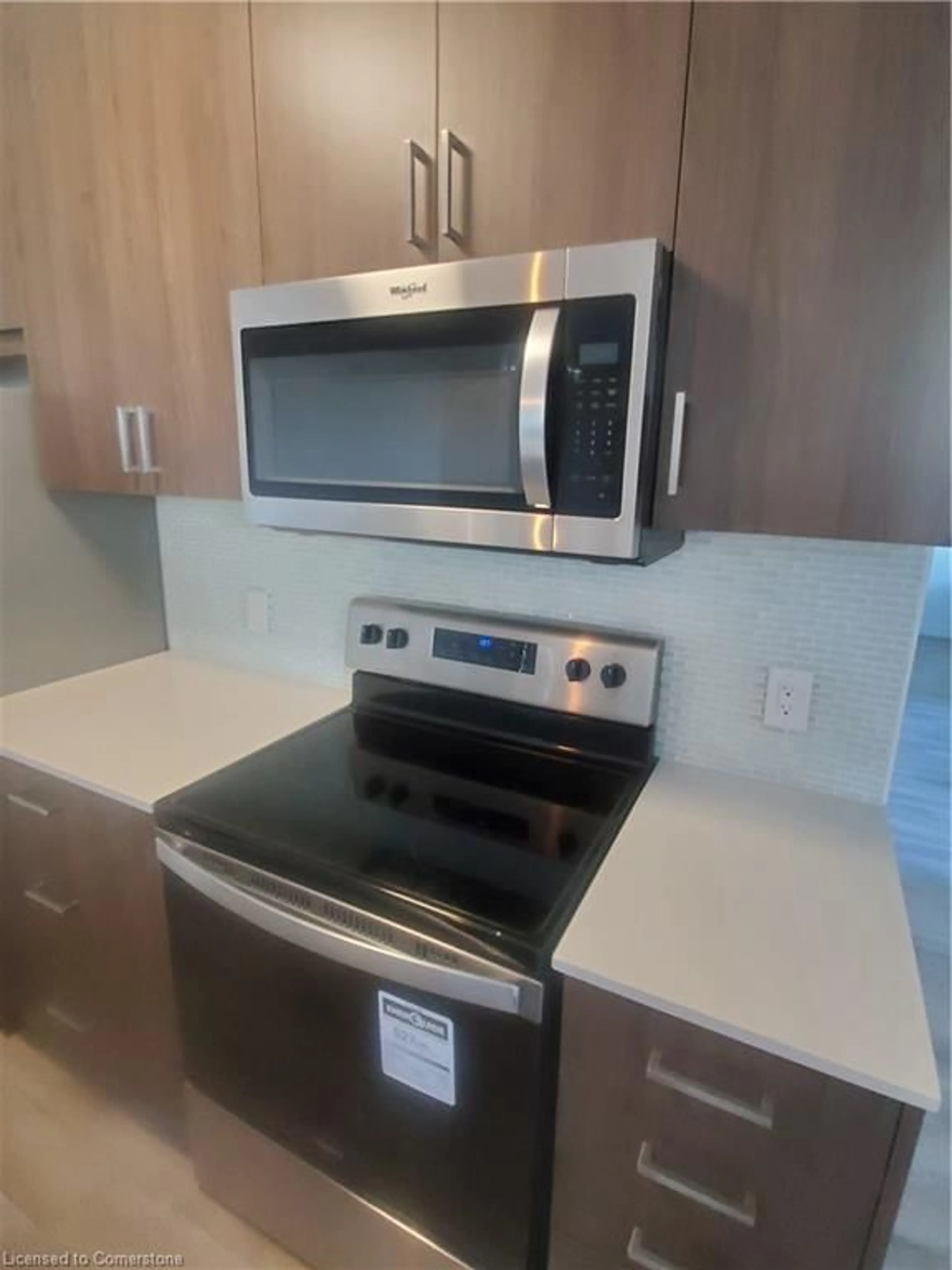 Standard kitchen, unknown for 467 Charlton Avenue East Ave #207, Hamilton Ontario L8N 0B3