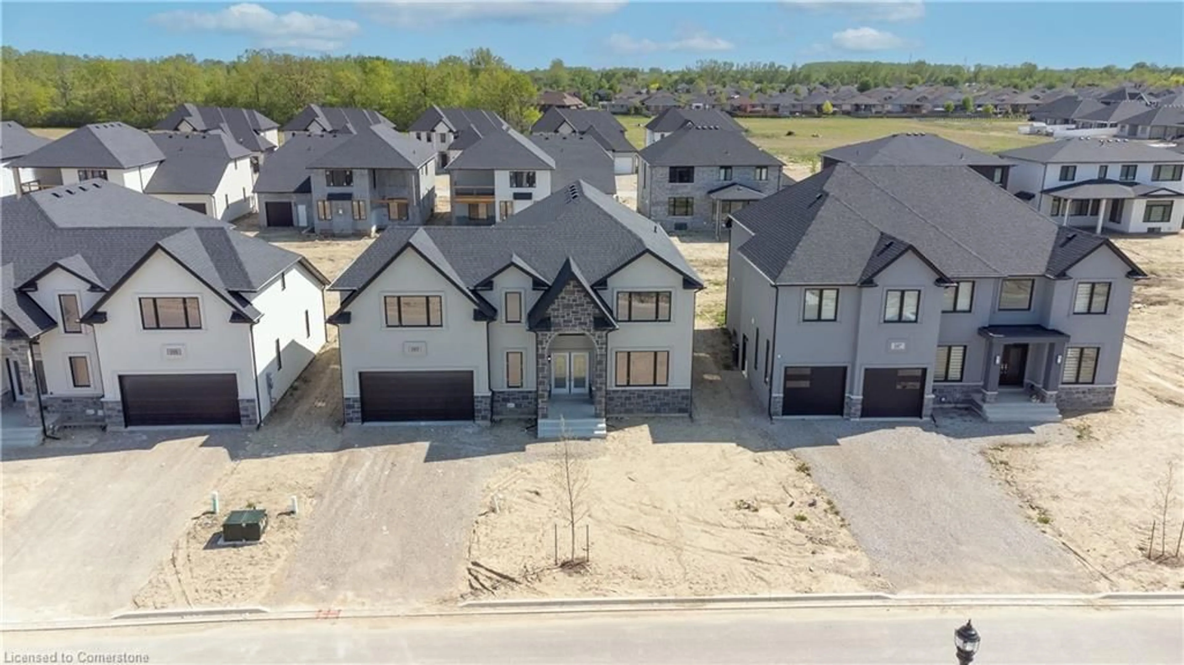 A pic from outside/outdoor area/front of a property/back of a property/a pic from drone, street for 189 Whelan Avenue, Amherstburg Ontario N9V 0G9