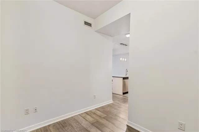 Additional property image - 85 Robinson St Unit 406