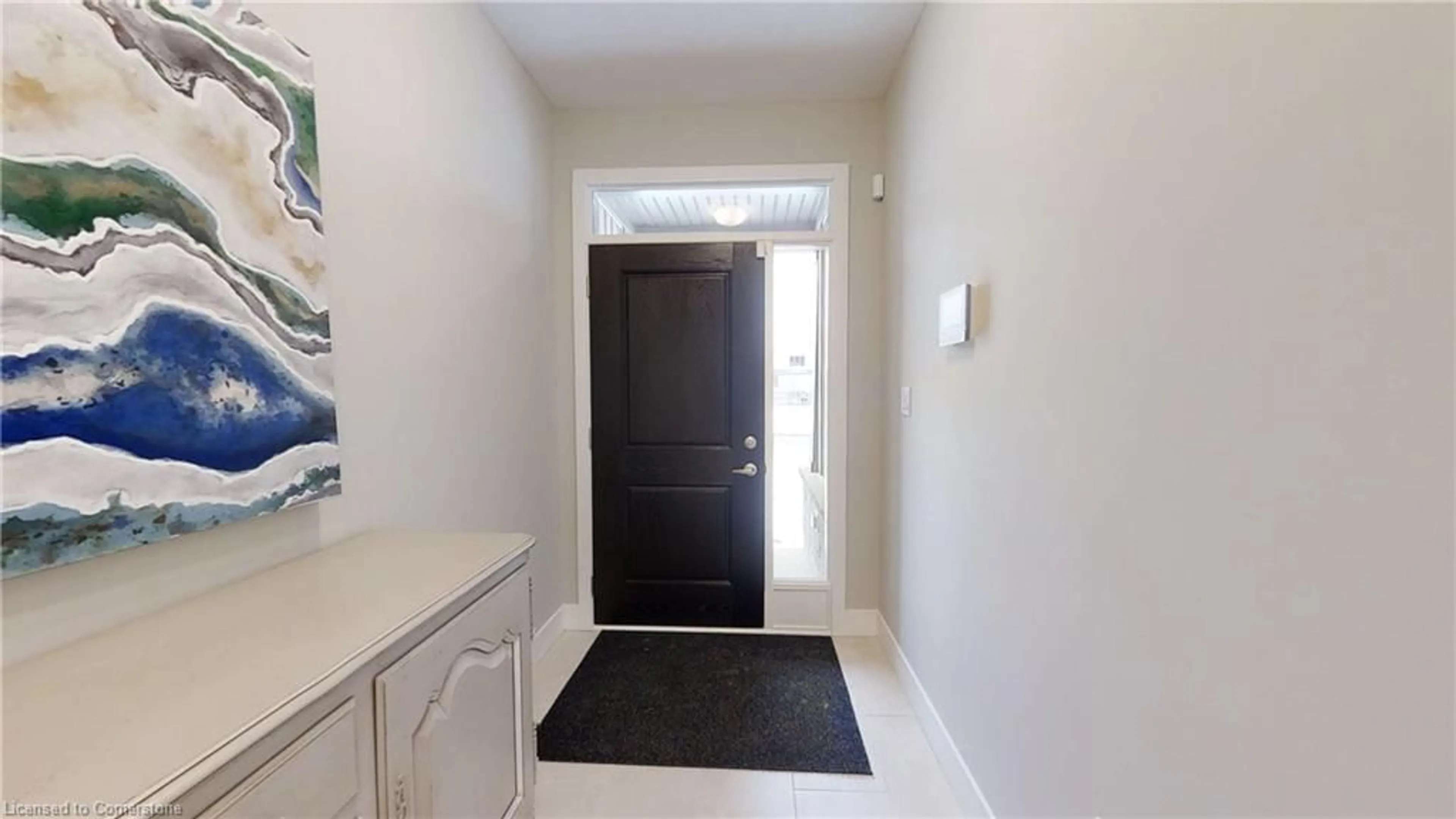 Indoor entryway for 668 Chelton Rd, London Ontario N6M 0A1