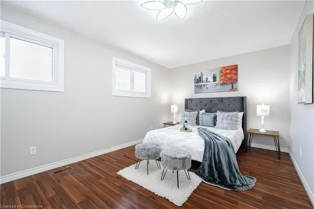 Additional image 29 of 43 Markham Cres