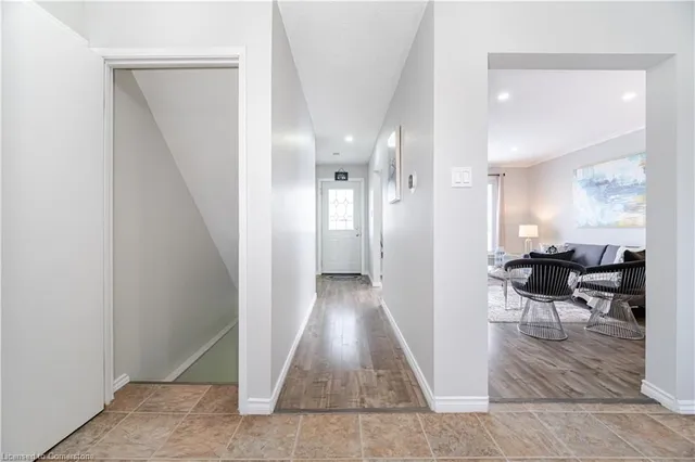 Additional image 20 of 43 Markham Cres