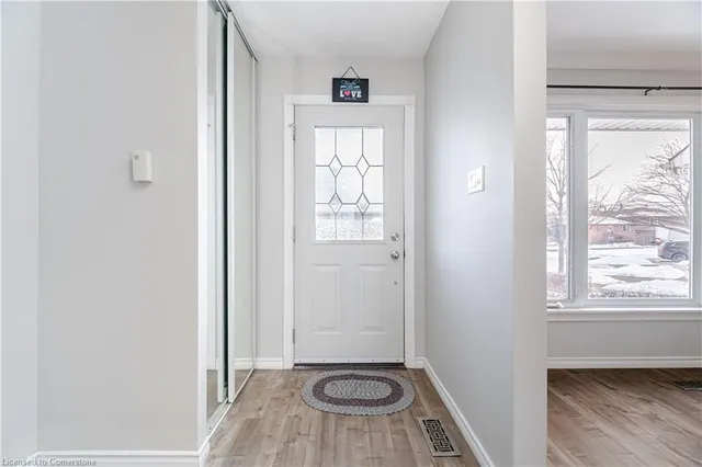 Additional image 45 of 43 Markham Cres