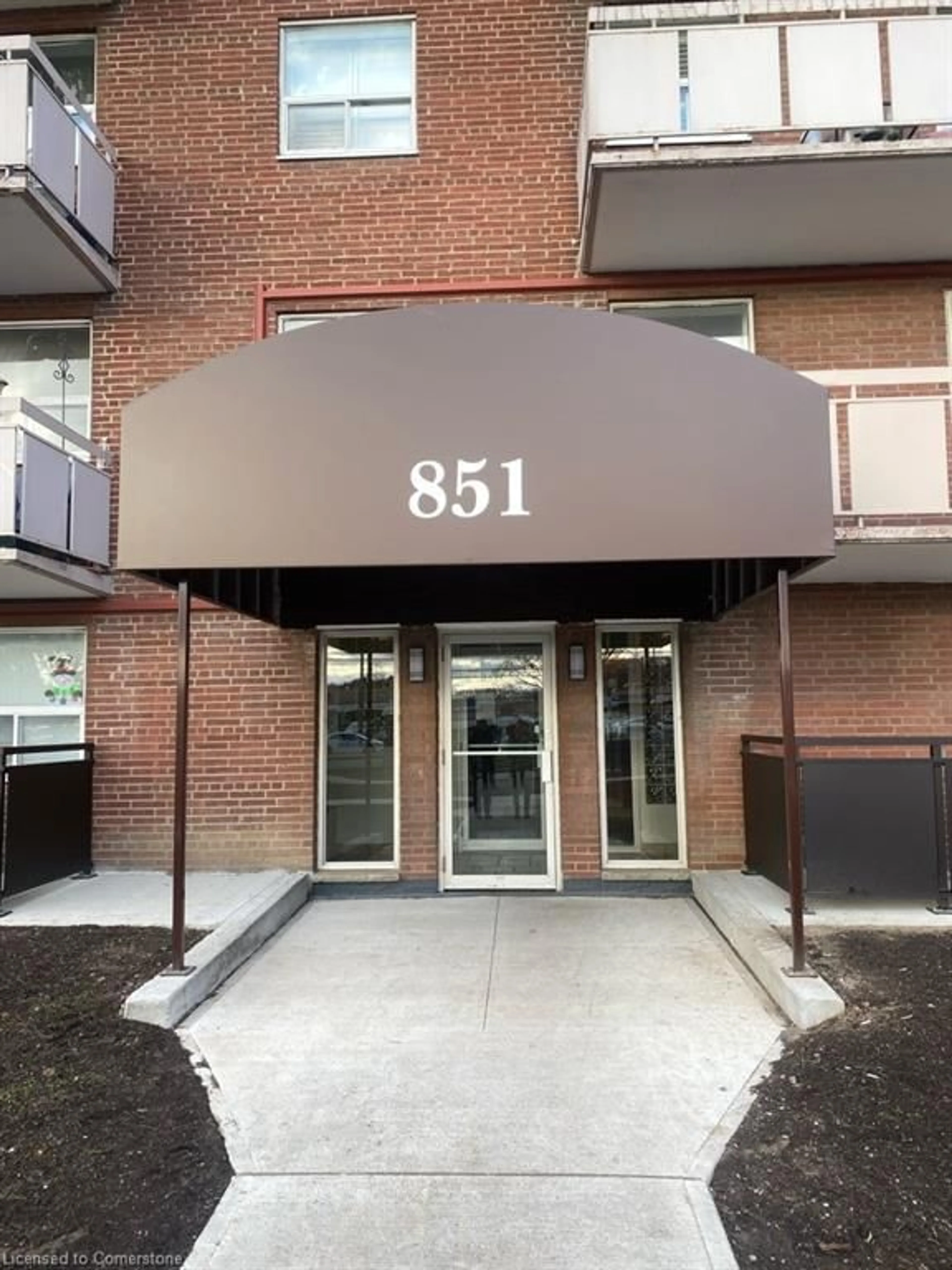 Indoor foyer for 851 Queenston Rd #607, Stoney Creek Ontario L8G 1B4