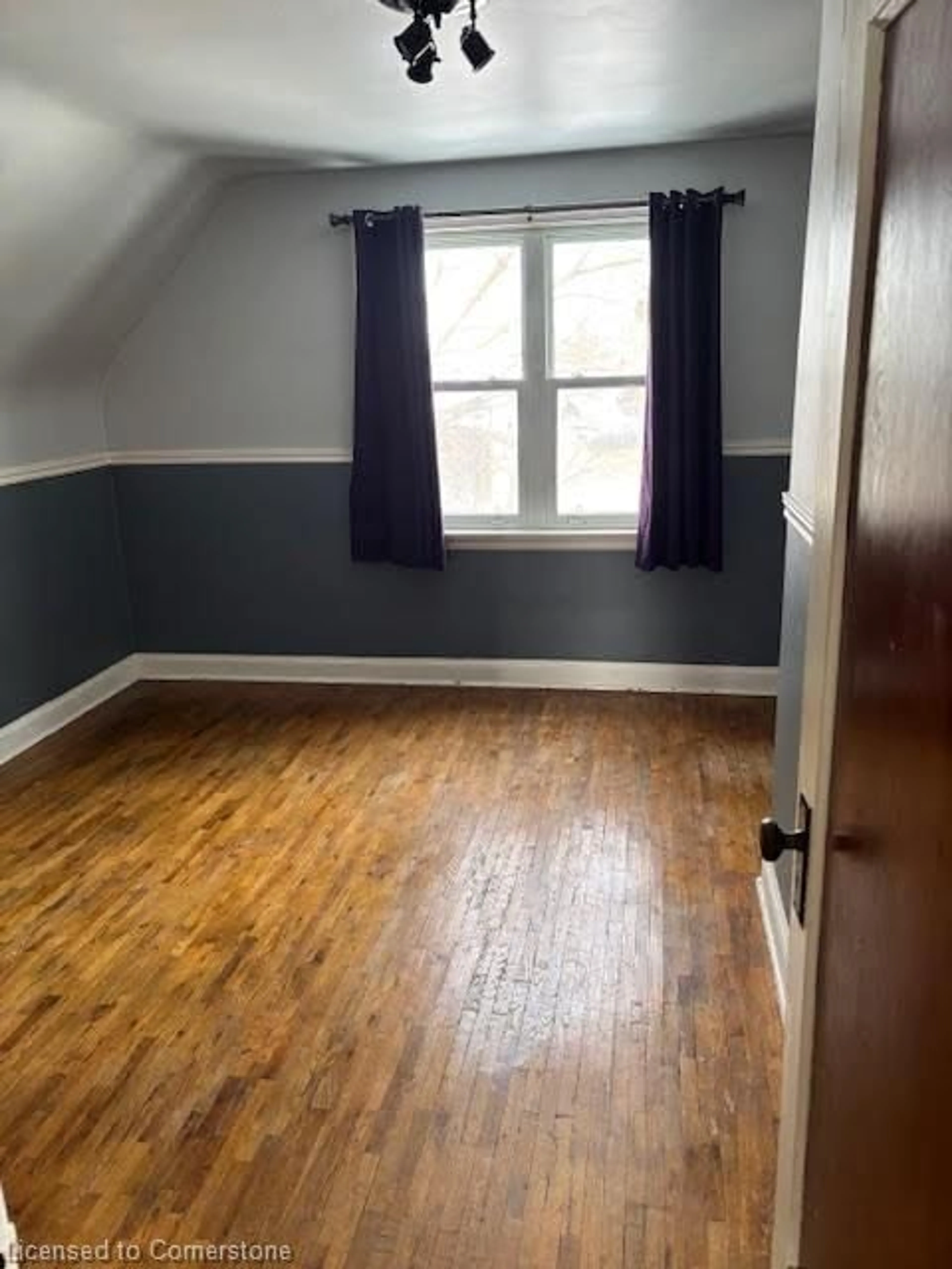 A pic of a room for 149 Arnold St, Kitchener Ontario N2H 6E4