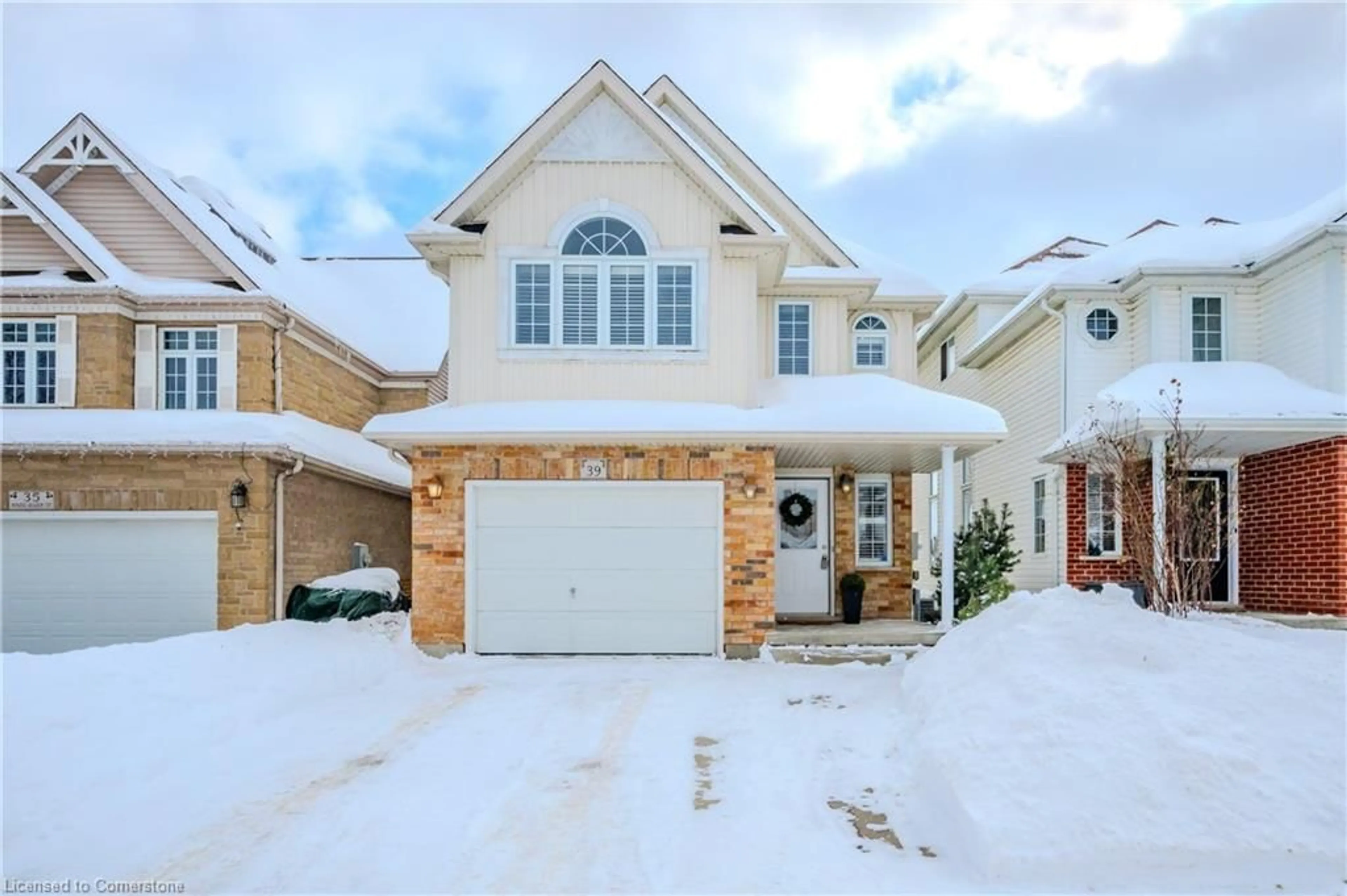 Home with brick exterior material, street for 39 Winding Meadow Crt, Kitchener Ontario N2N 3P7