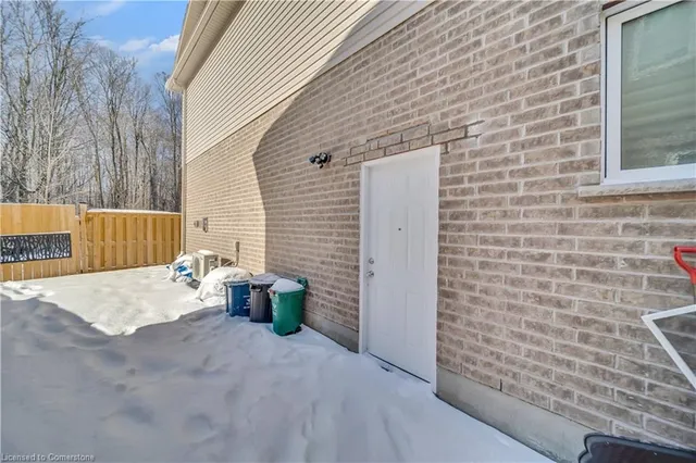 Additional property image - 285 Sedgewood St