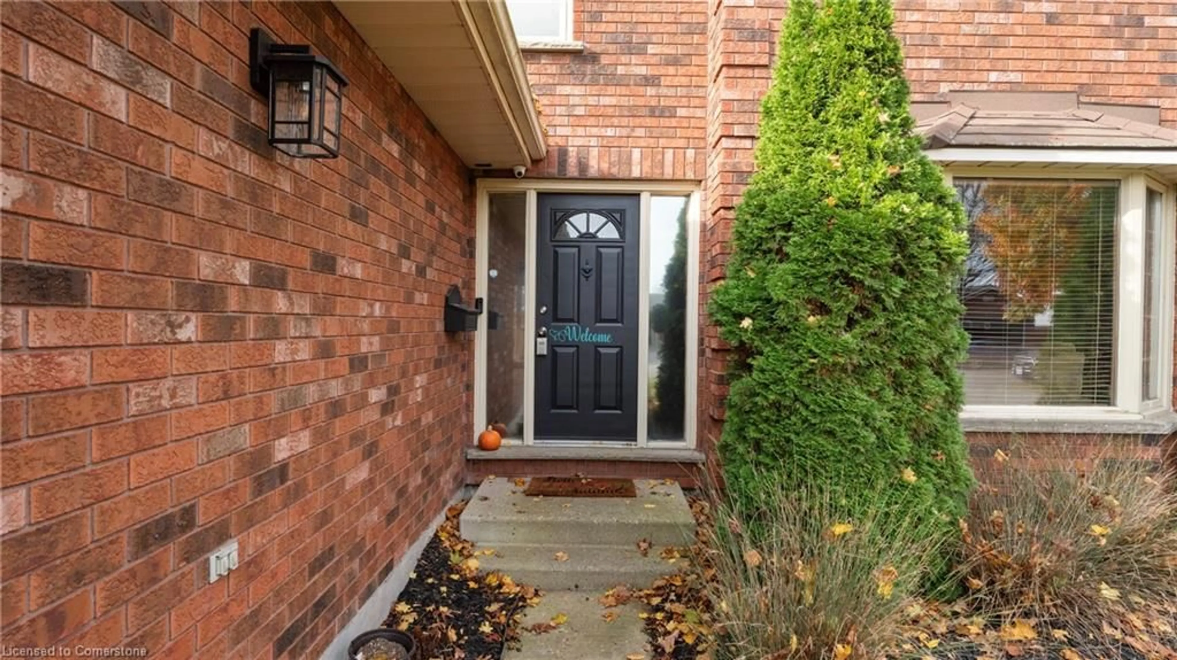 Indoor entryway for 18 Rutherford Dr, Simcoe Ontario N3Y 5J7