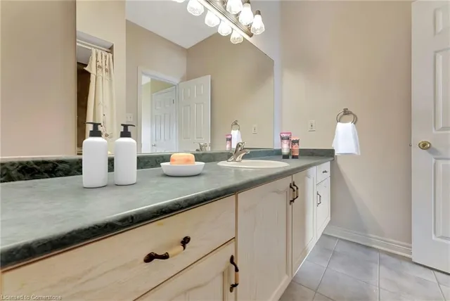 Additional property image - 34 Southbrook Drive Unit 43