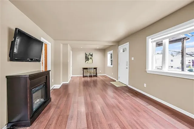 Additional property image - 355 Weir St