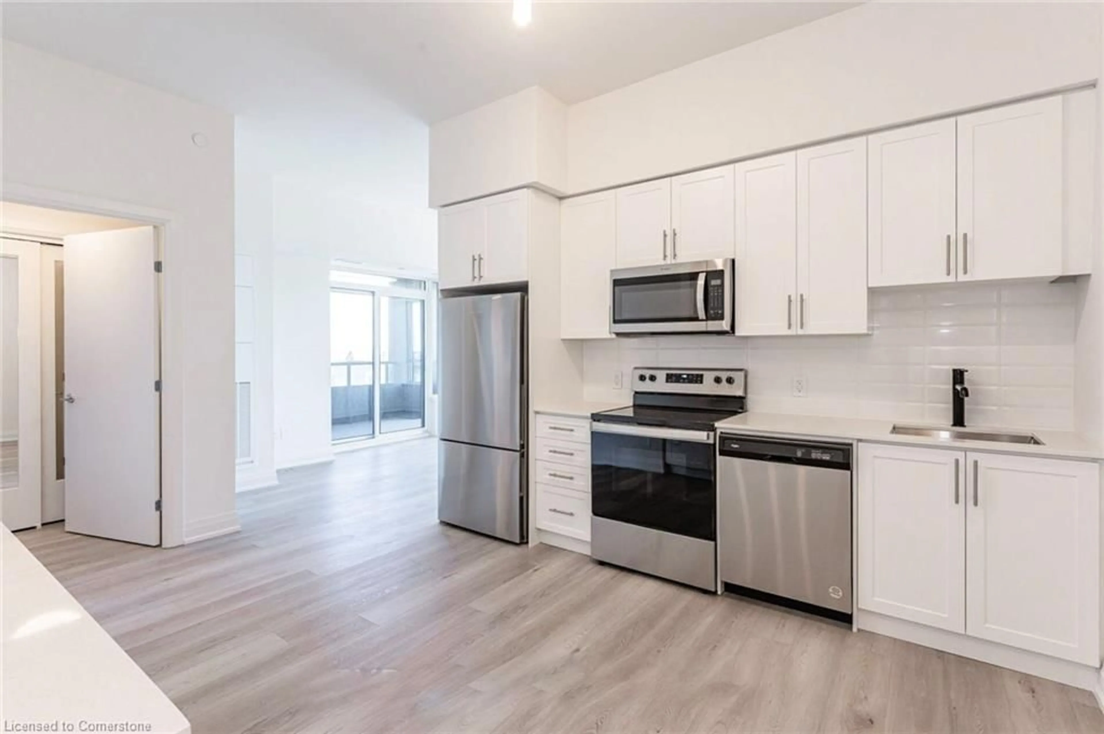 Standard kitchen, unknown for 385 Winston Rd #405, Grimsby Ontario L3M 0J3