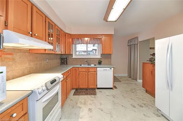 Additional property image - 30 Brookland Dr