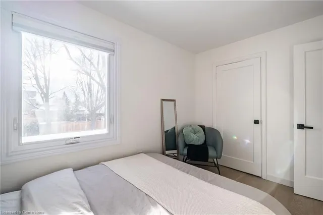 Additional property image - 289 Mill St