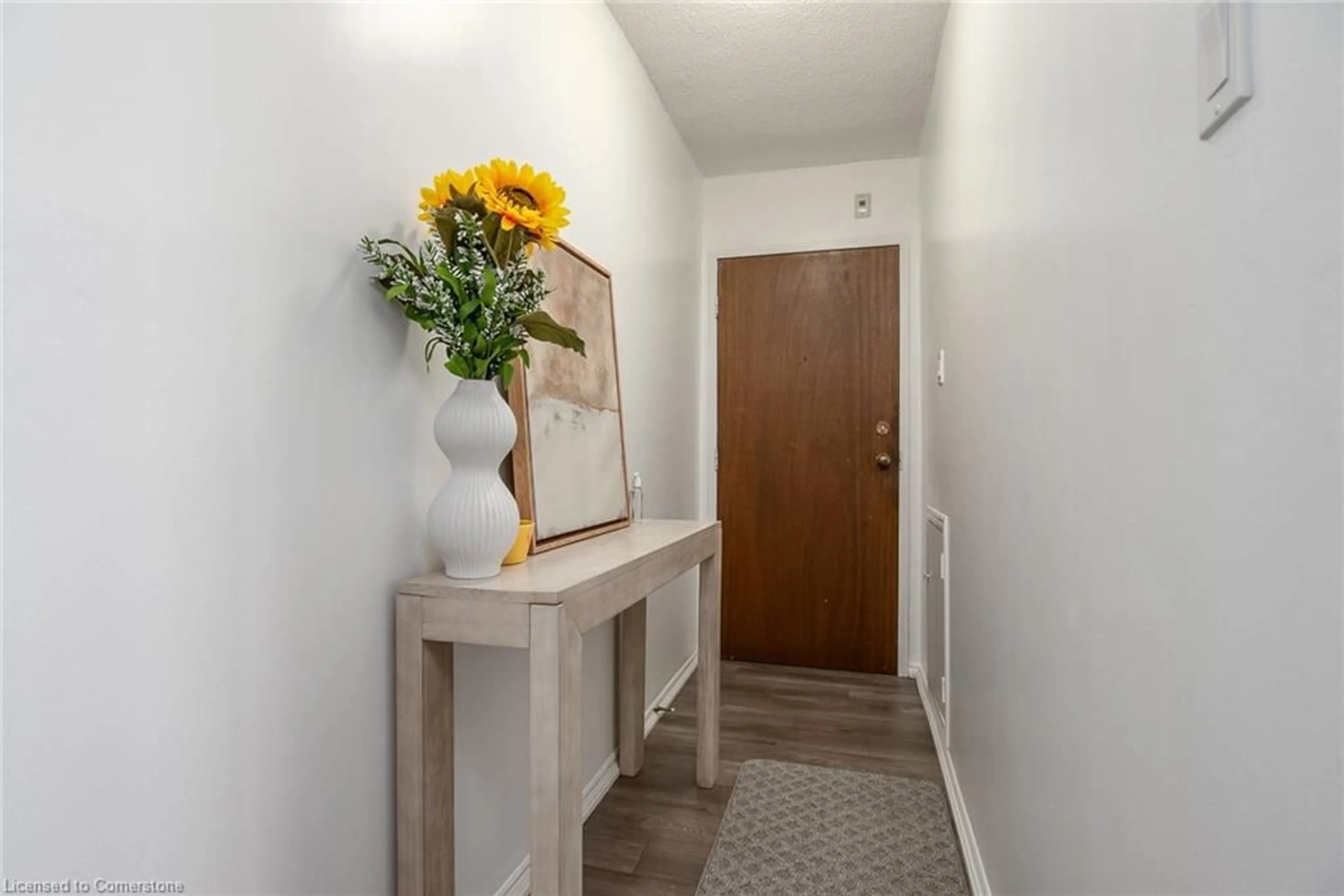 Indoor entryway for 375 King St #1706, Waterloo Ontario N2J 4L6