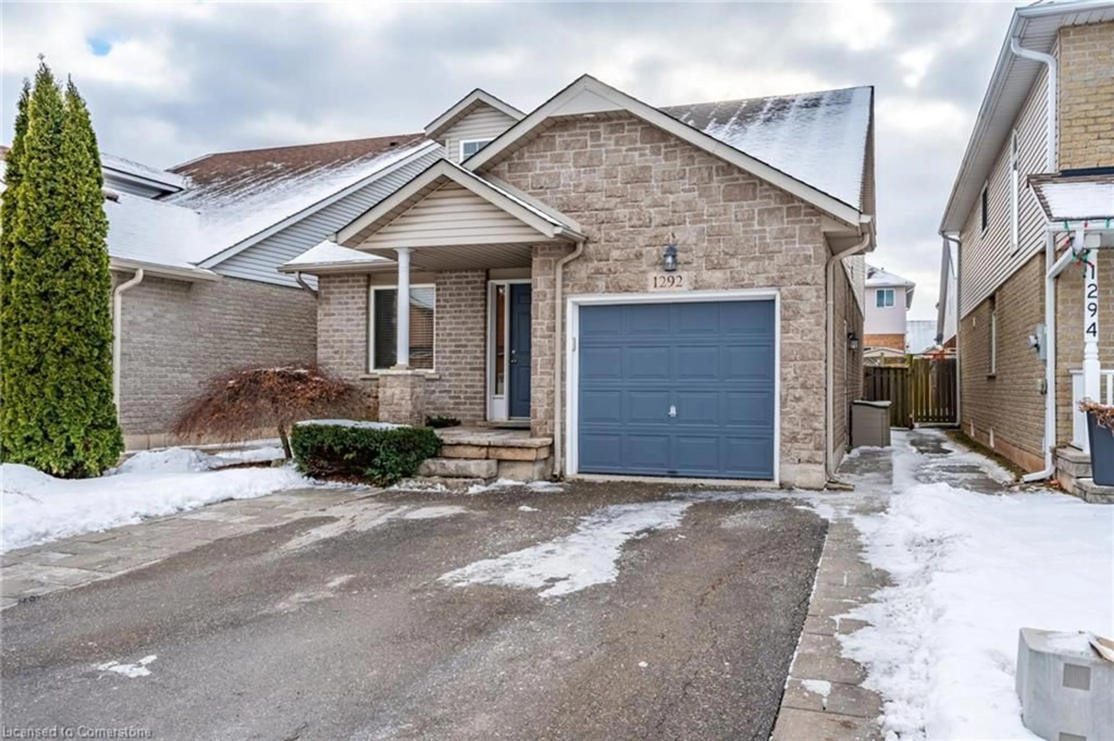 Home with brick exterior material, street for 1292 Inglehart Dr, Burlington Ontario L7M 4Z4