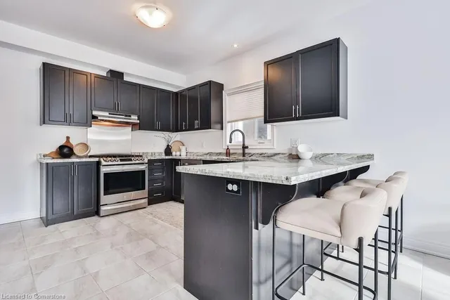 Additional property image - 8 Morrison Dr
