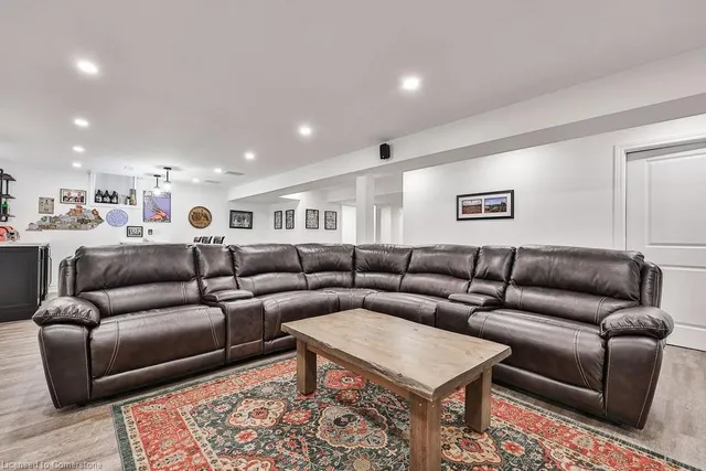 Additional property image - 8 Morrison Dr