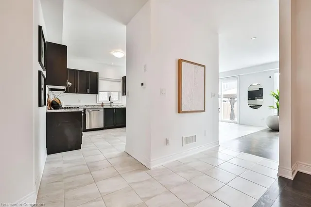 Additional property image - 8 Morrison Dr