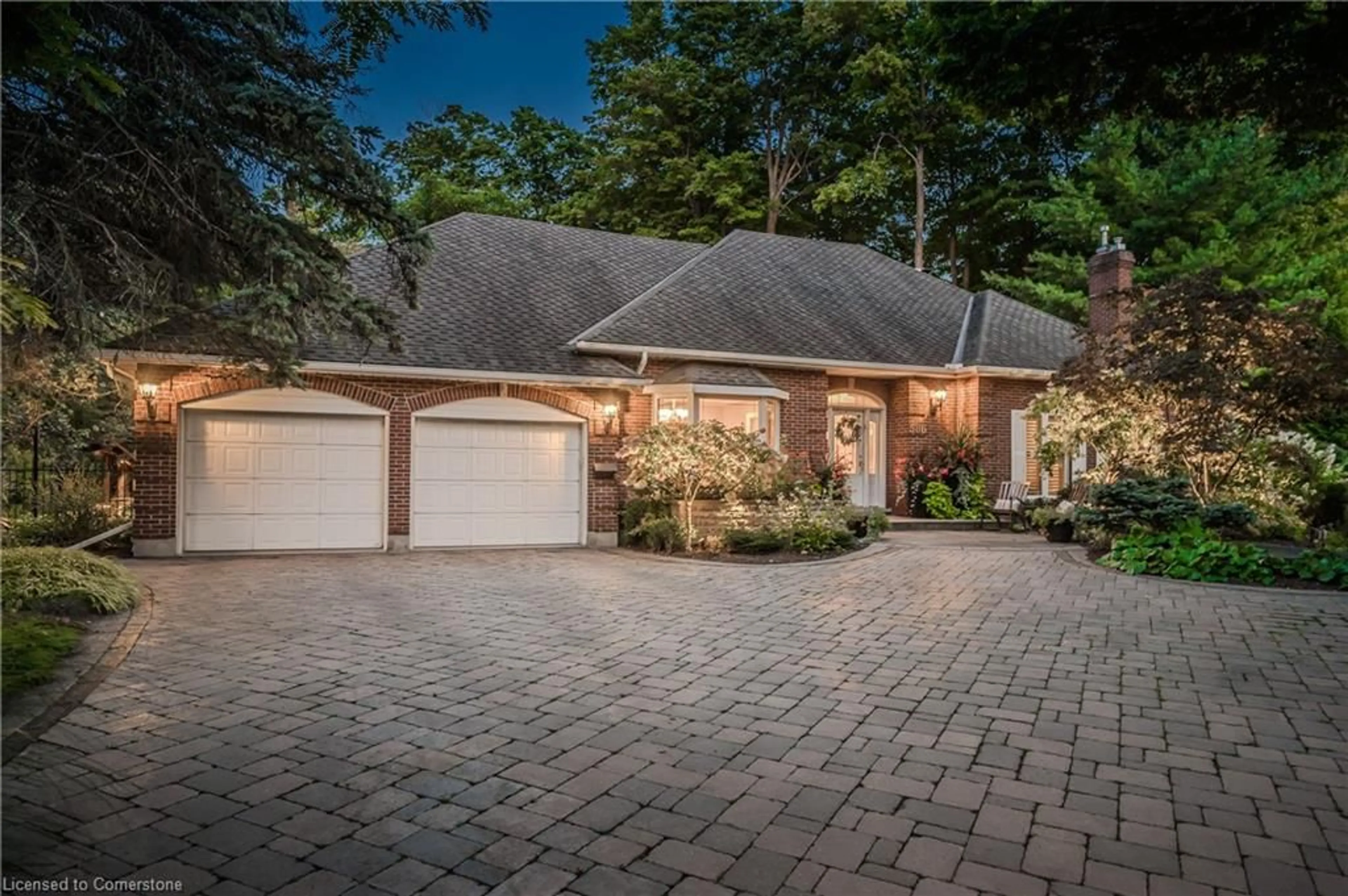 Home with brick exterior material, street for 586 Eastgate Walk, Waterloo Ontario N2K 2W2