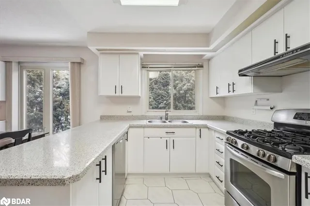 Additional property image - 40 Boreham Cir