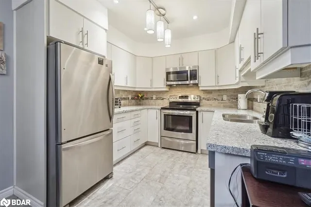 Additional property image - 40 Boreham Cir
