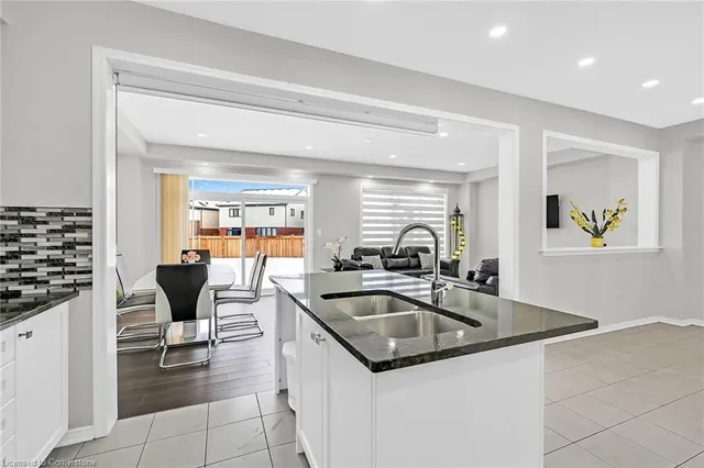 Additional property image - 328 Bedrock Dr