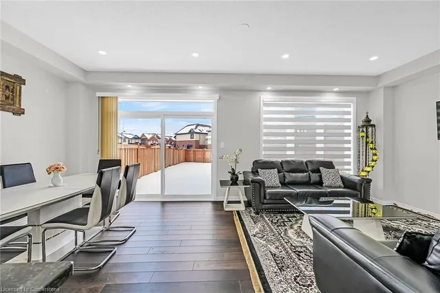 Additional property image - 328 Bedrock Dr