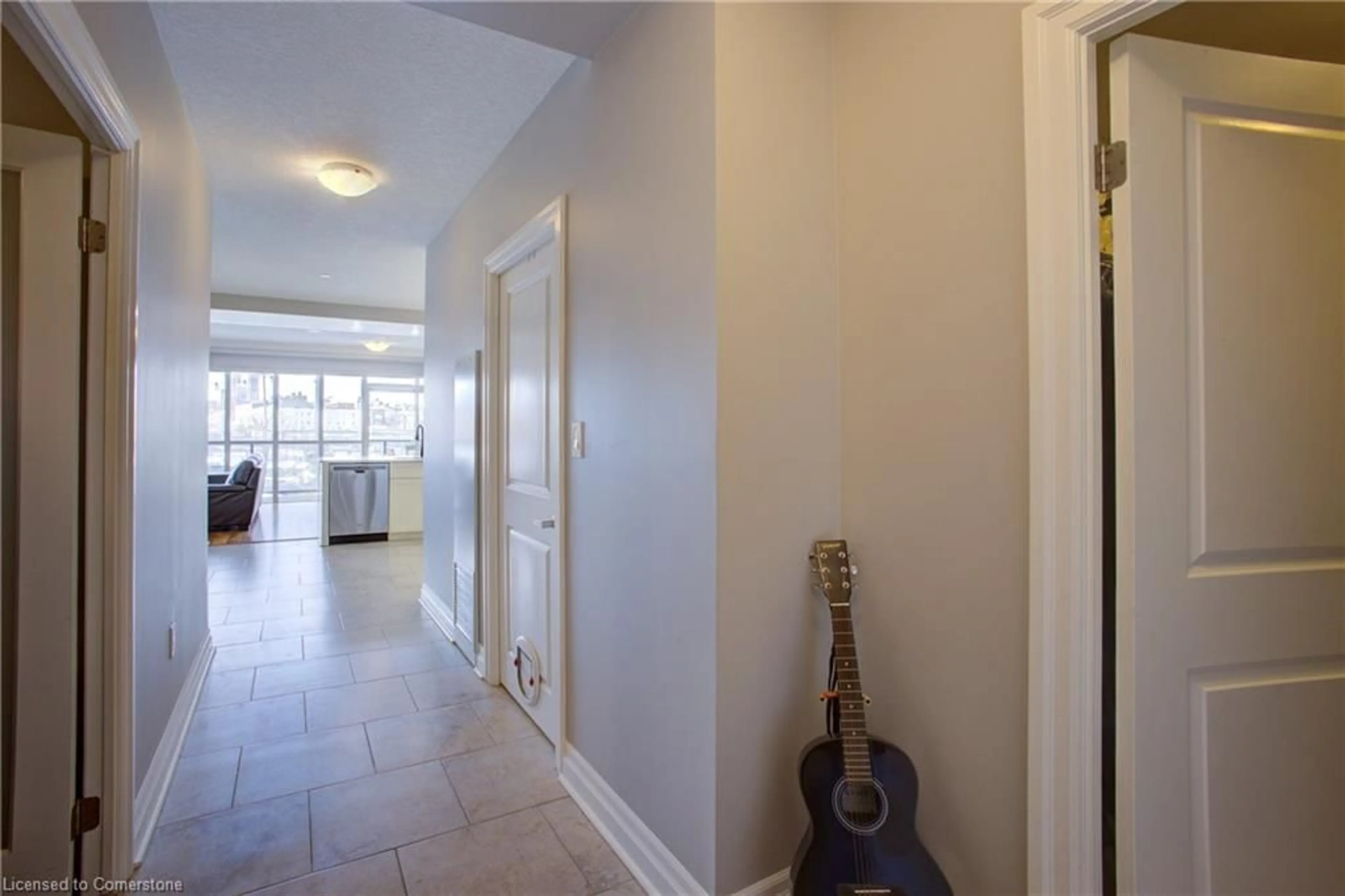 Indoor entryway for 150 Wellington St #404, Guelph Ontario N1H 3R2