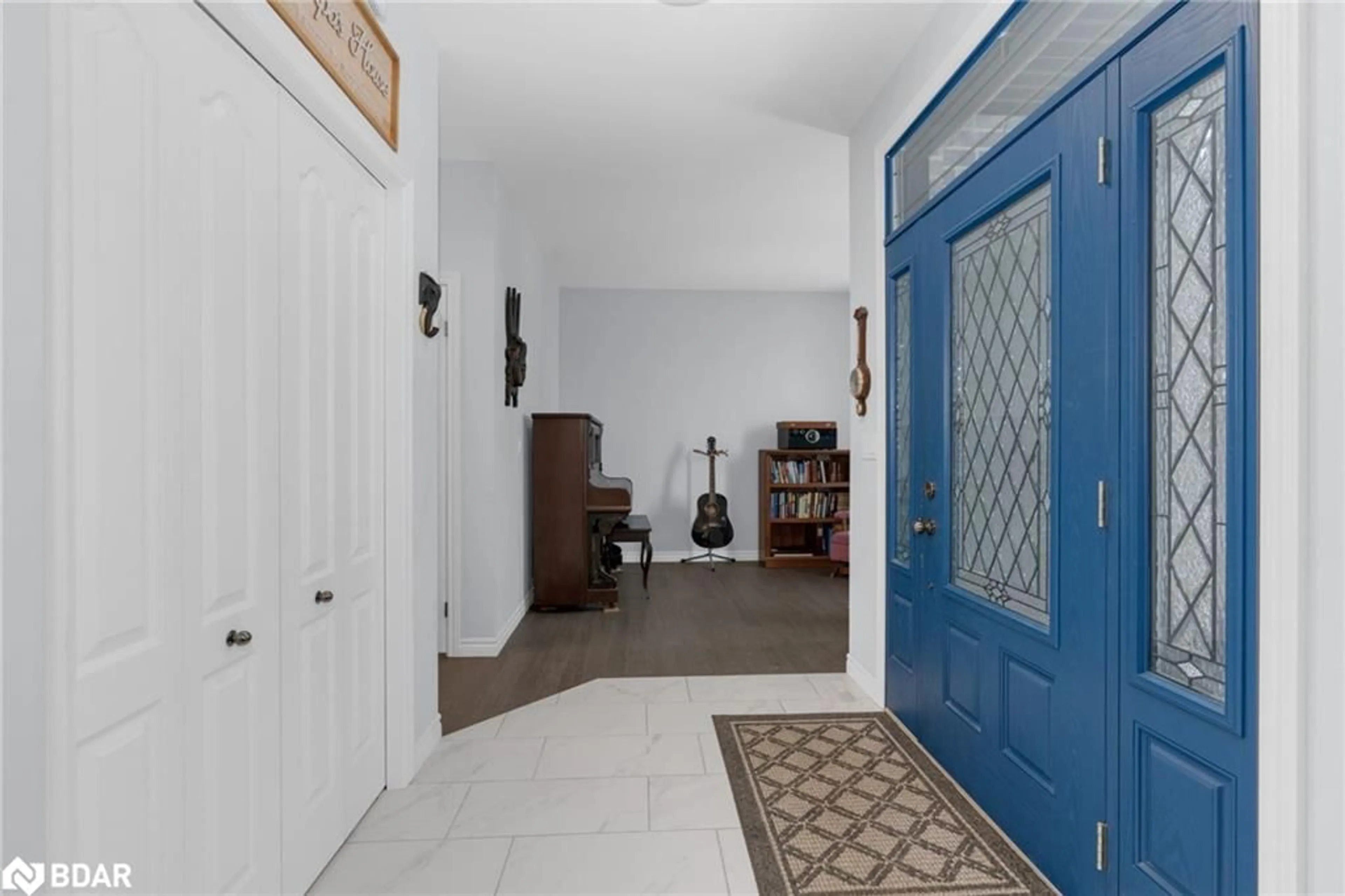 Indoor foyer for 58 Lock St, Innerkip Ontario N0J 1M0