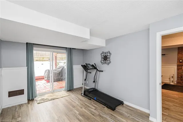 Additional property image - 647 Tomahawk Cres
