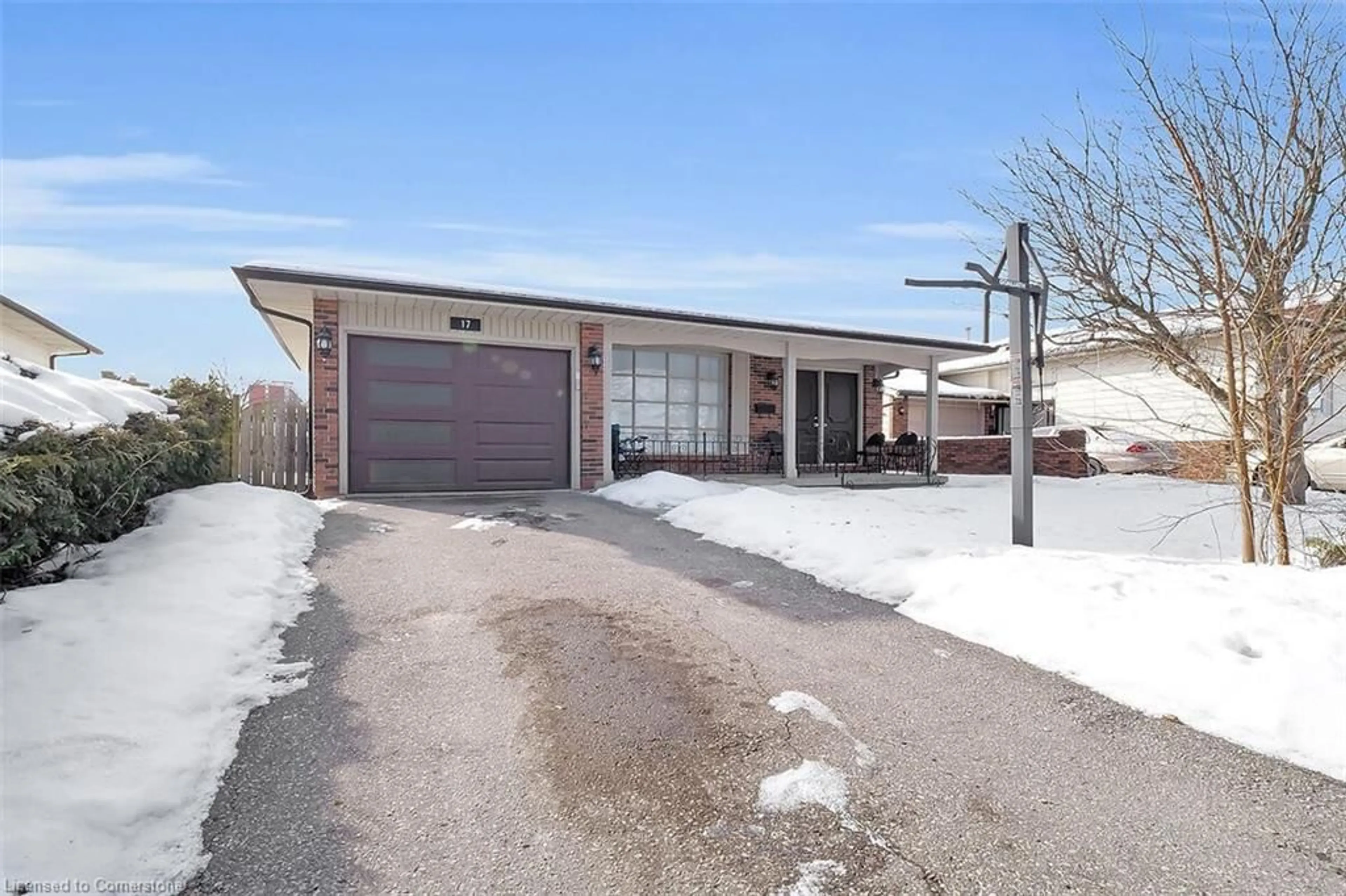 Indoor garage for 17 Locust Cres, London Ontario N6E 2K1