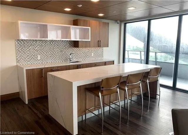 Additional property image - 20 Shore Breeze Dr Unit 3103