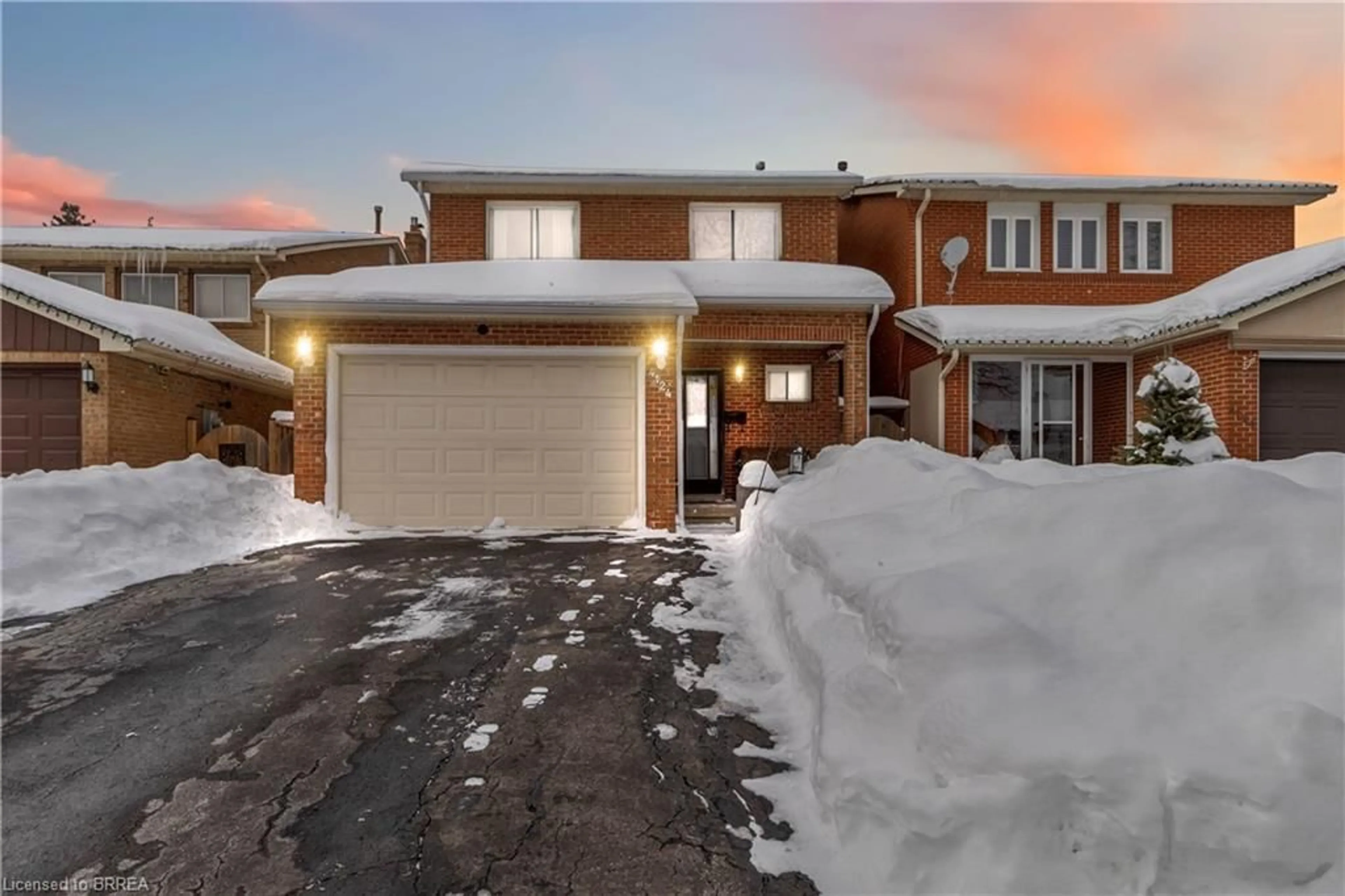 Unknown for 4124 Taffey Cres, Mississauga Ontario L5L 2A7