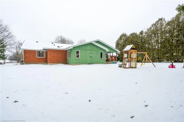 Additional property image - 937 Safari Rd