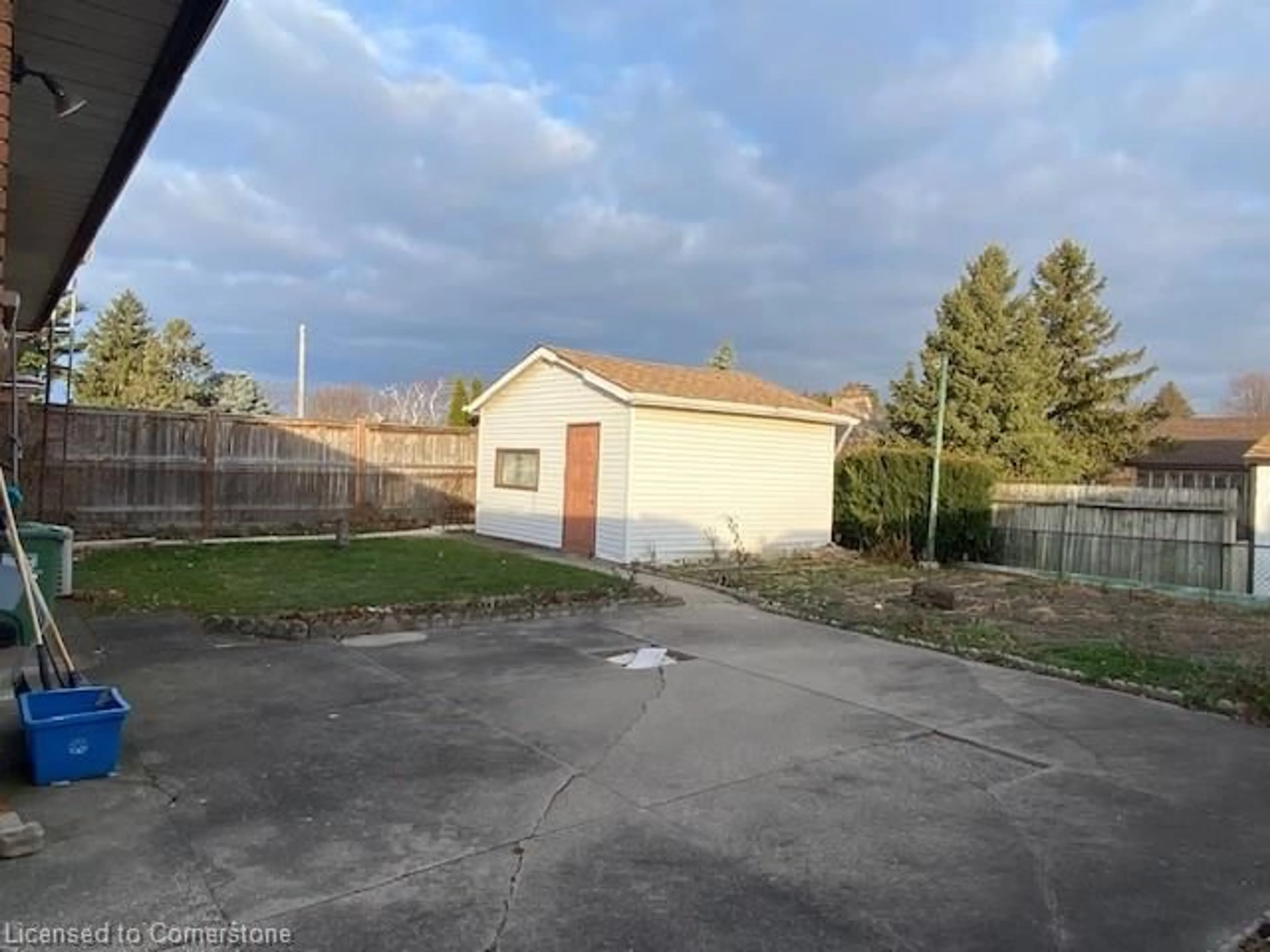 Shed for 245 Nugent Dr, Hamilton Ontario L8H 2N7