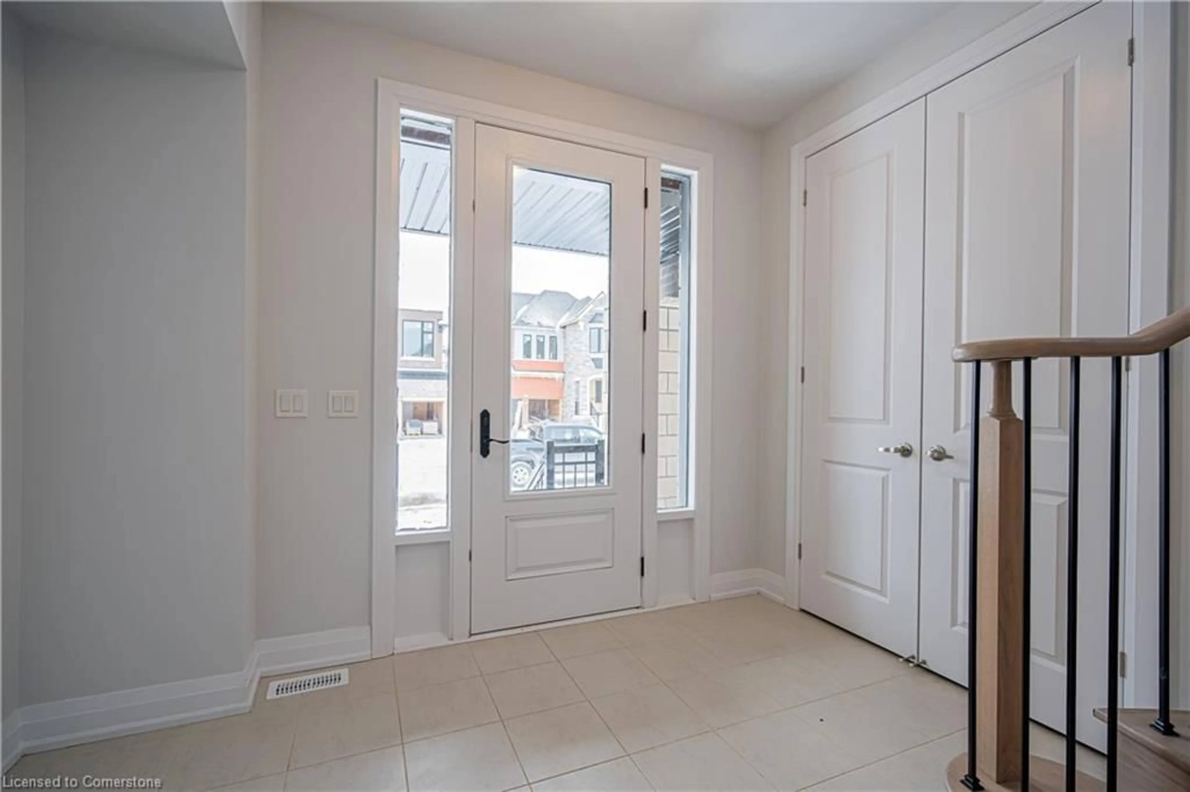 Indoor entryway for 212 Harwood Ave, Woodstock Ontario N4T 0P2