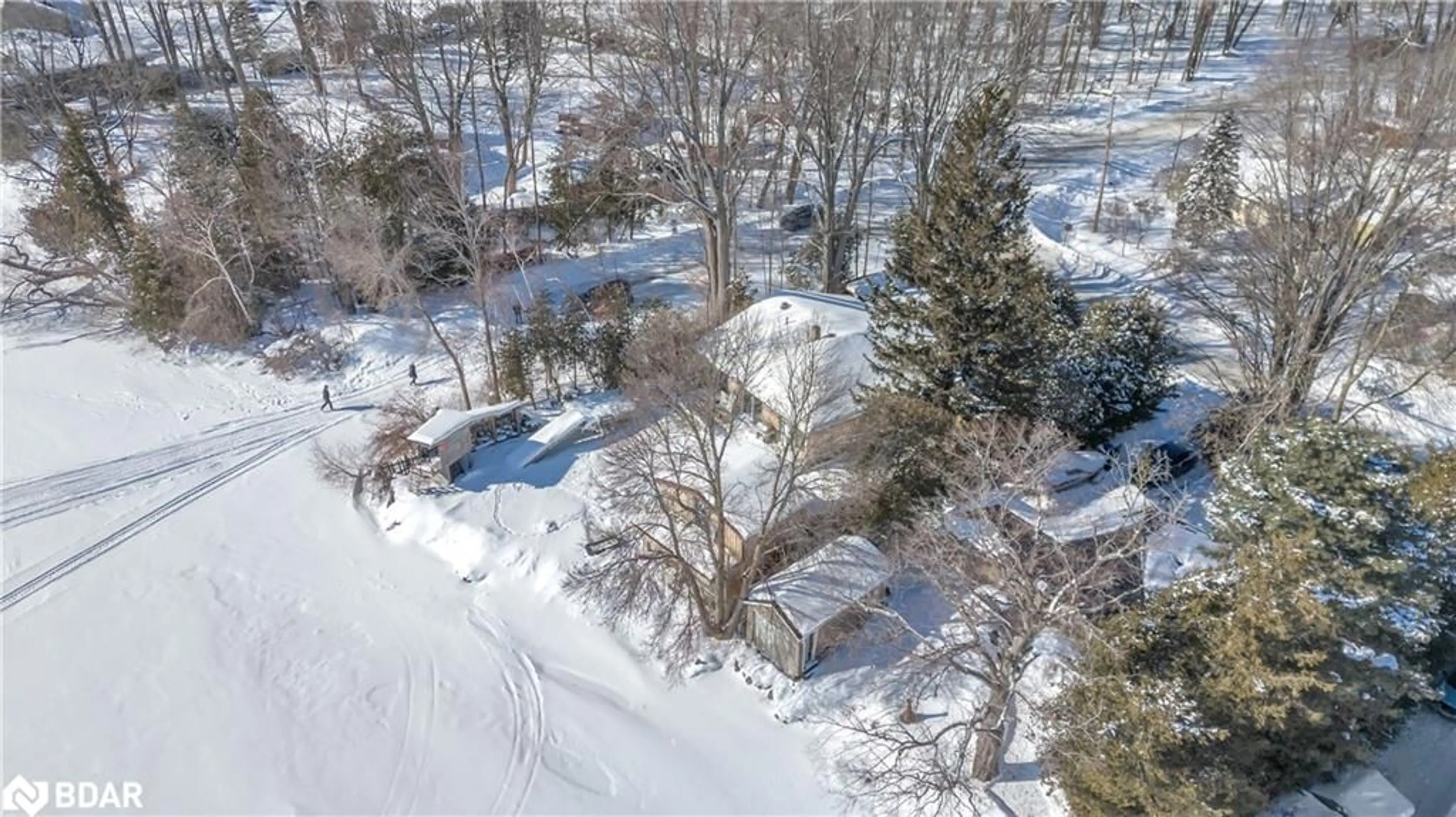 A pic from outside/outdoor area/front of a property/back of a property/a pic from drone, water/lake/river/ocean view for 4709 Anderson Ave, Orillia Ontario L3V 6H7