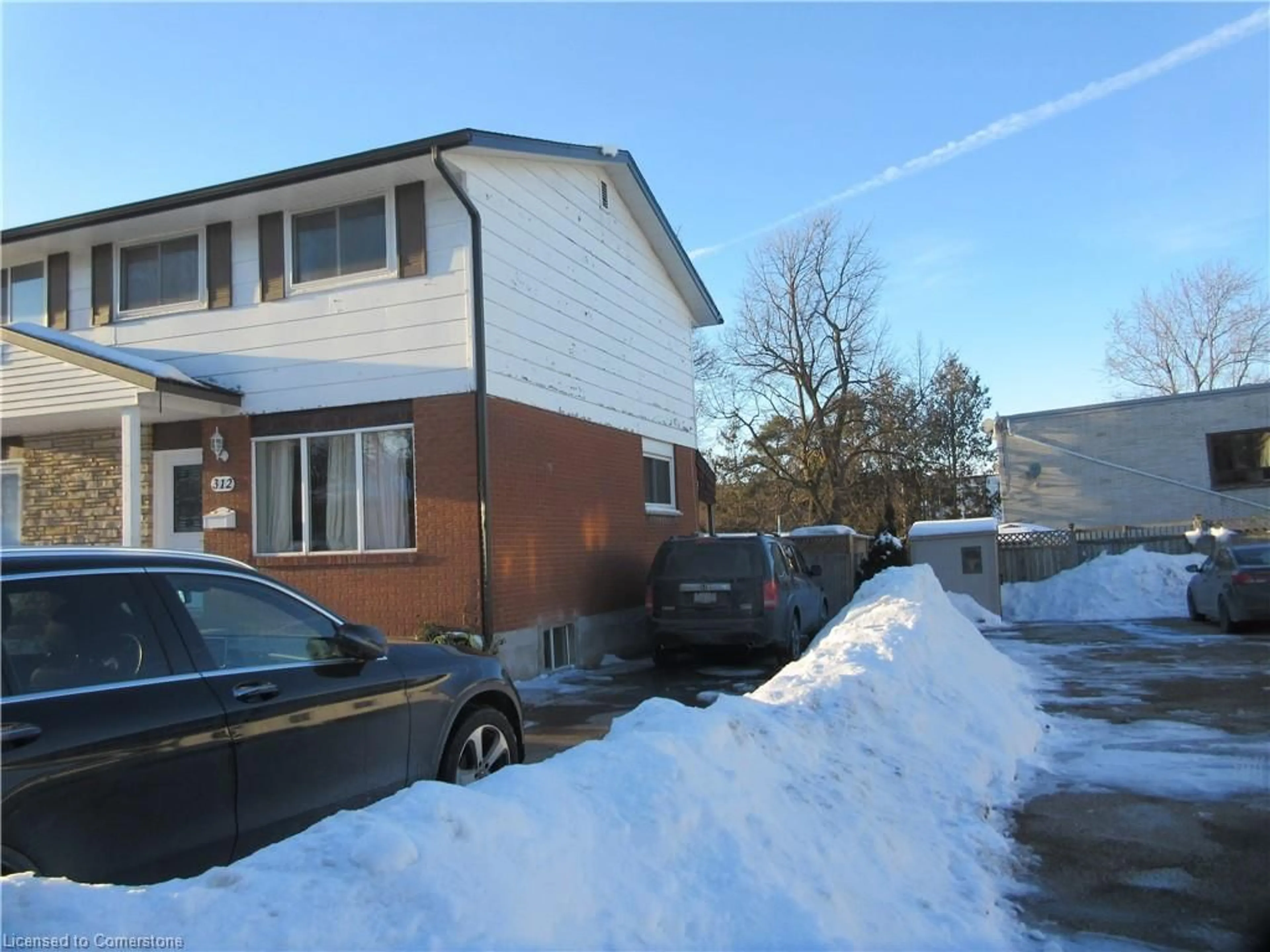 Parking for 312 Karn St, Kitchener Ontario N2M 2C1