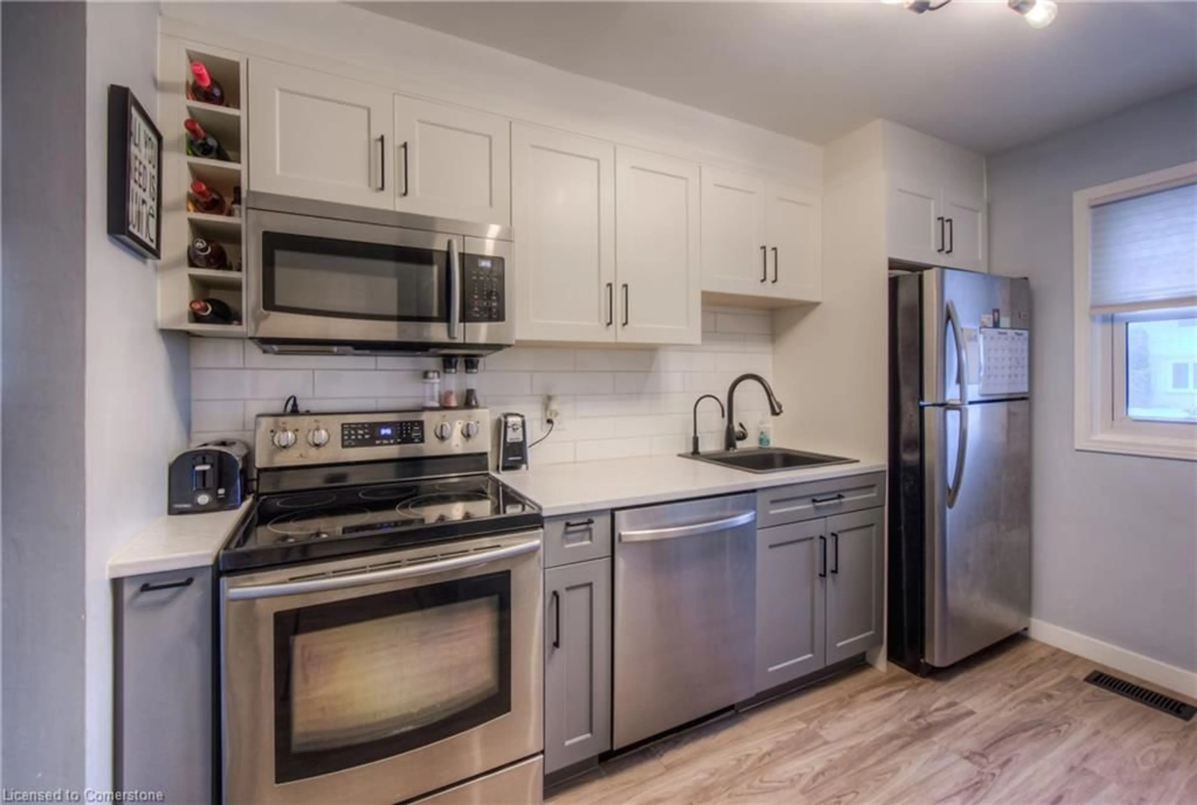 Standard kitchen, ceramic/tile floor for 515 Weber St #A, Waterloo Ontario N2L 4G1