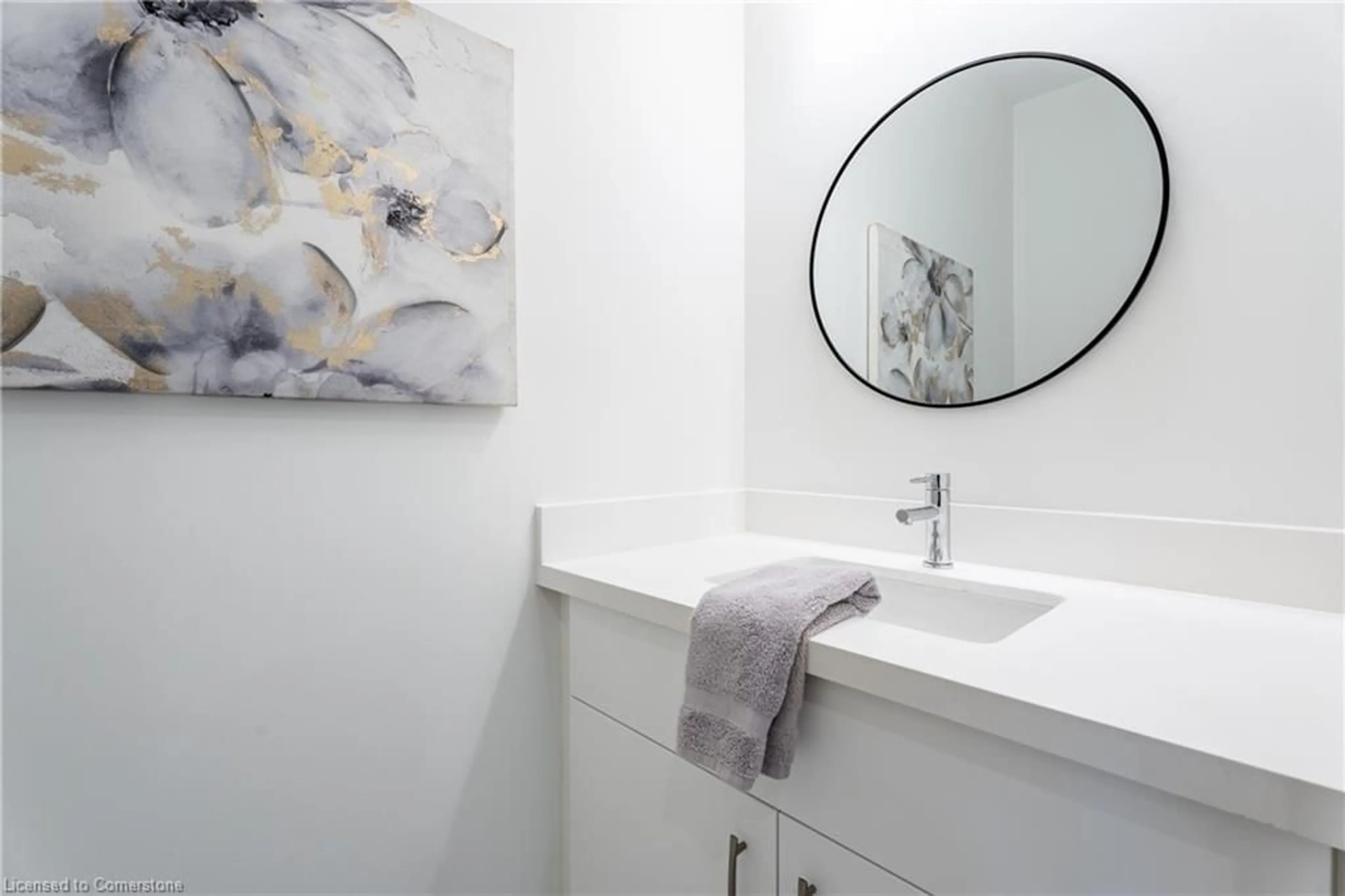 Contemporary bathroom, ceramic/tile floor for 117 Whitefish Cres, Stoney Creek Ontario L8E 0A6