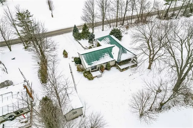 Additional property image - 2038 2nd Con Road West