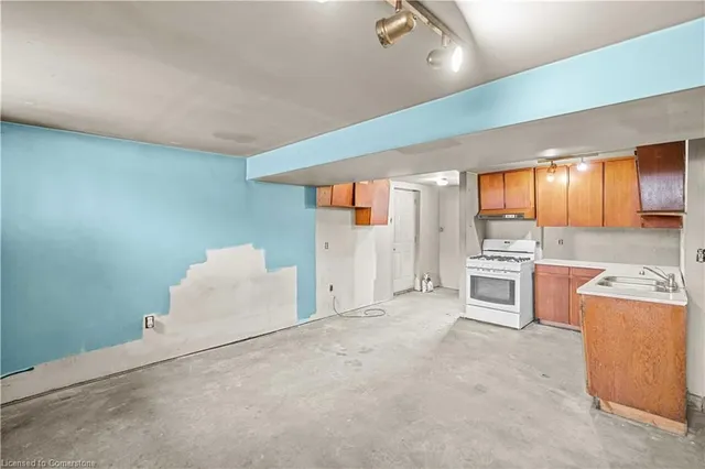 Additional property image - 2038 2nd Con Road West