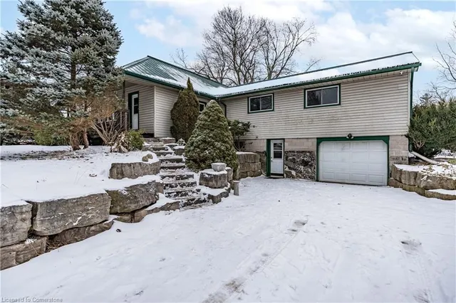 Additional property image - 2038 2nd Con Road West