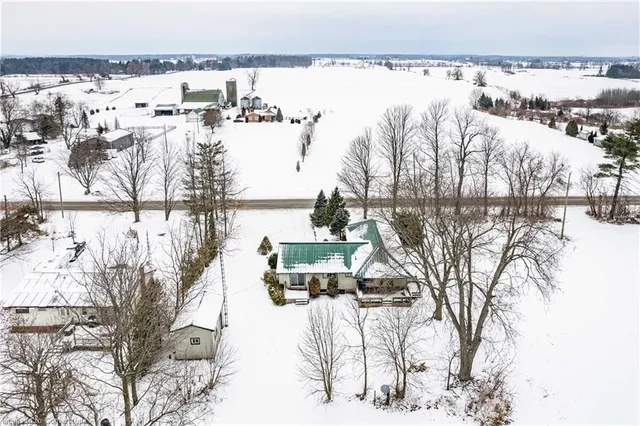 Additional property image - 2038 2nd Con Road West