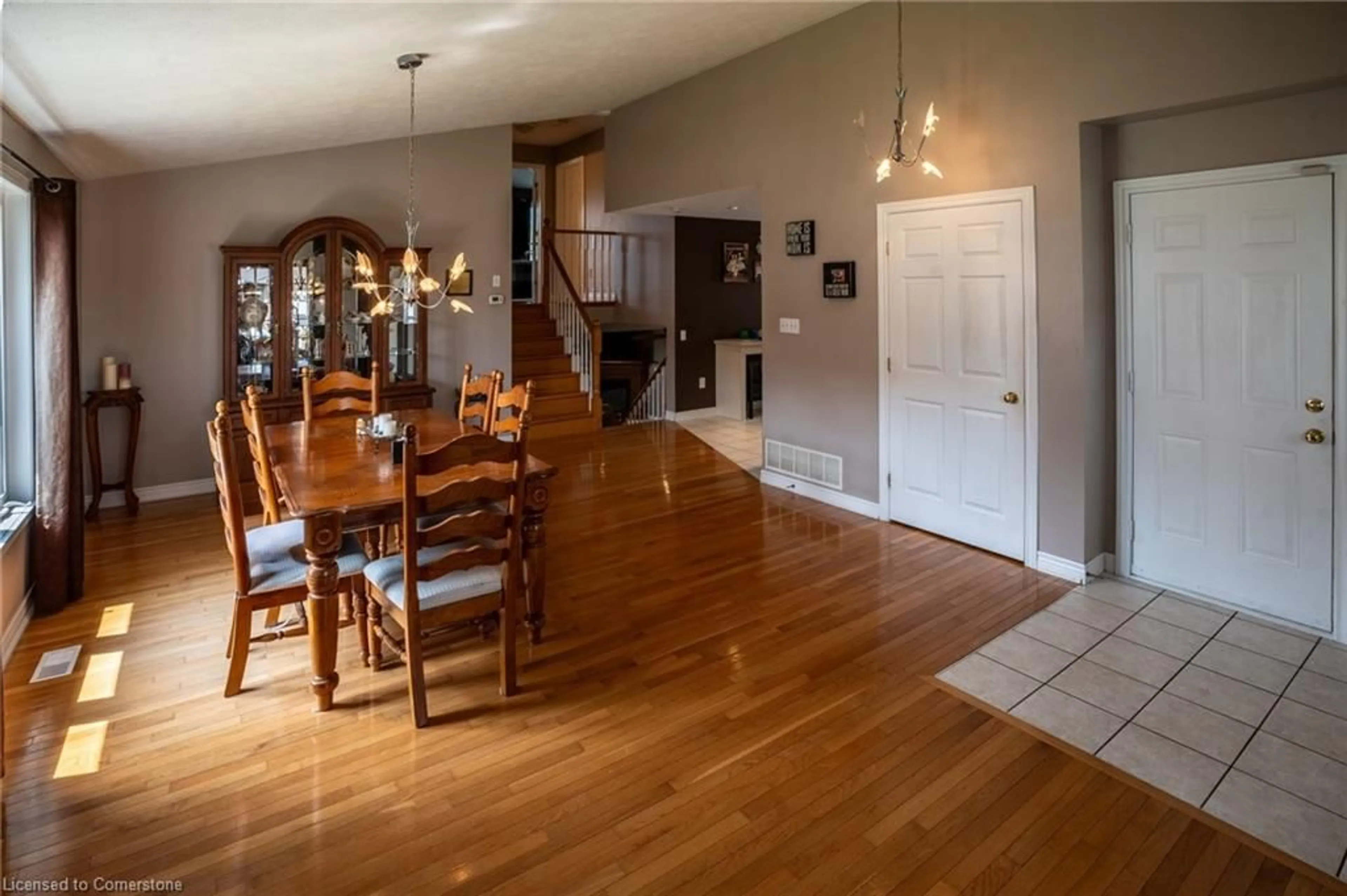 Dining room, wood/laminate floor for 23 Mapleview Dr, Hagersville Ontario N0A 1H0