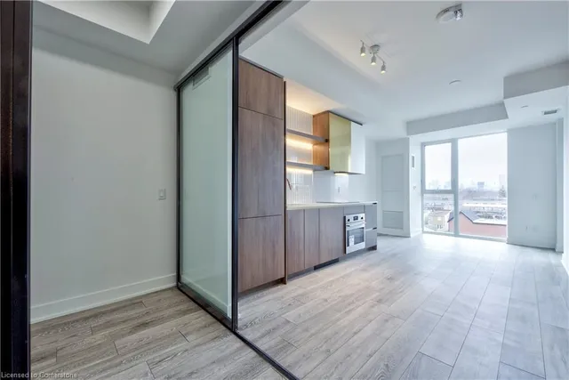 Additional property image - 1285 Queen St Unit 514