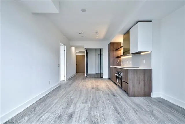 Additional property image - 1285 Queen St Unit 514