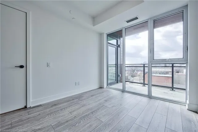 Additional property image - 1285 Queen St Unit 514